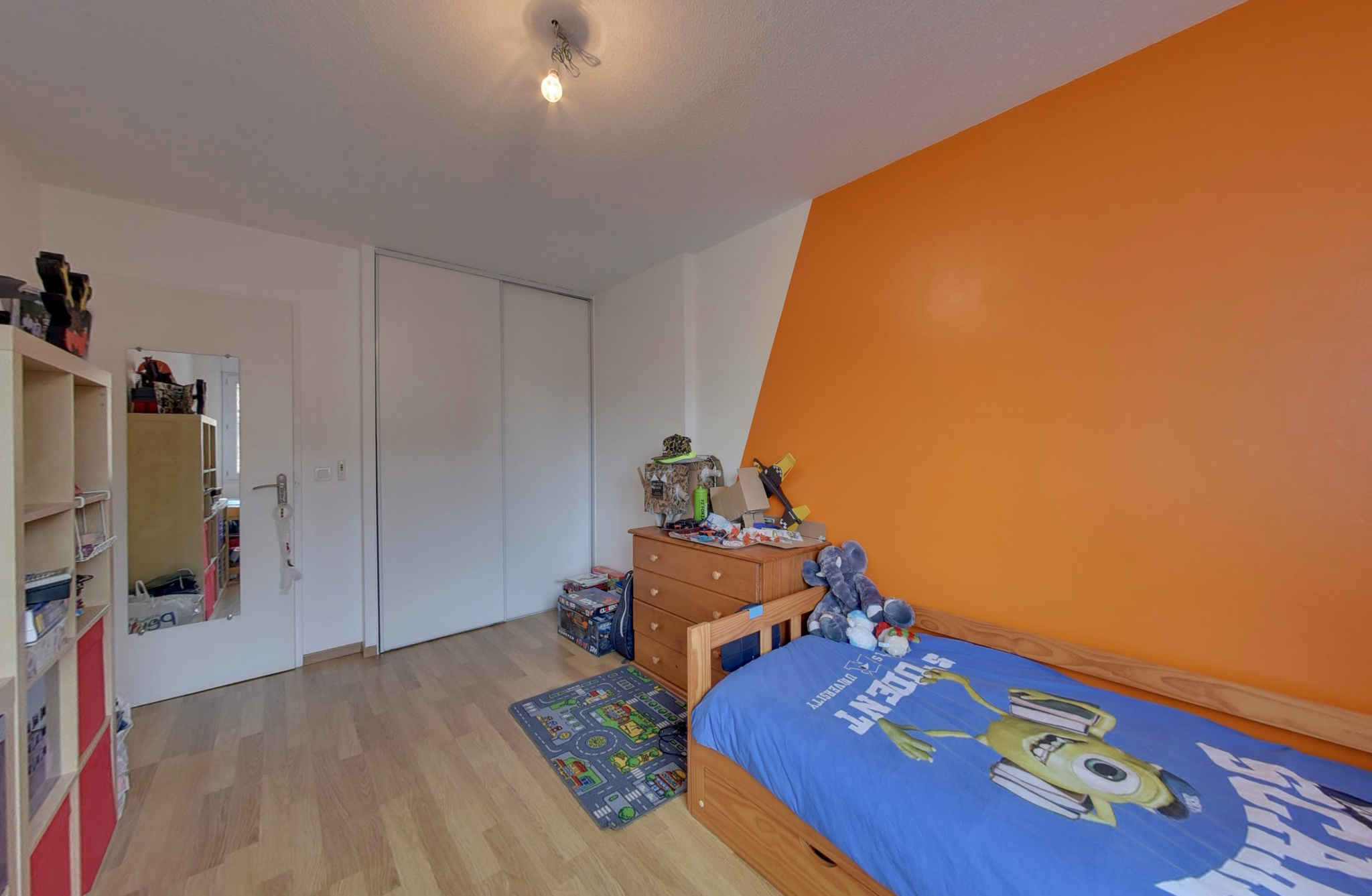 CHAMBRE 2 T3 ECHIROLLES